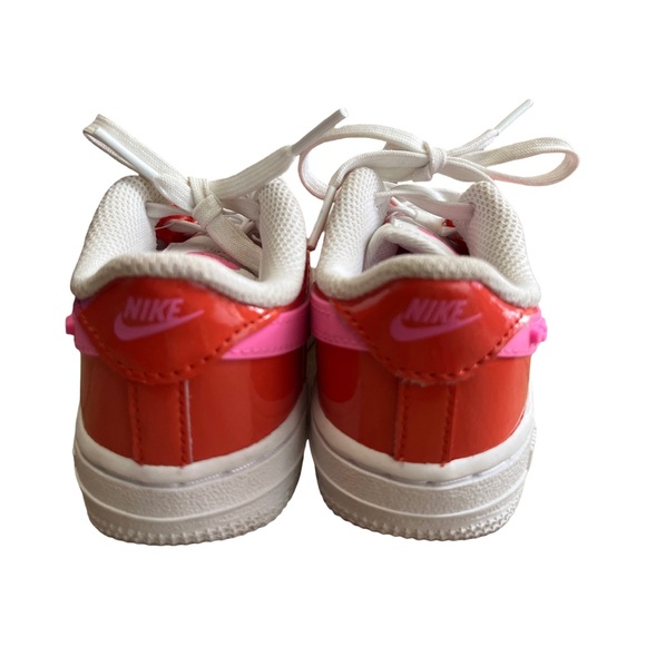 Nike Air Force 1 Valentine S Day 2023 FD1033-600 - size 8 - Picture 3 of 5